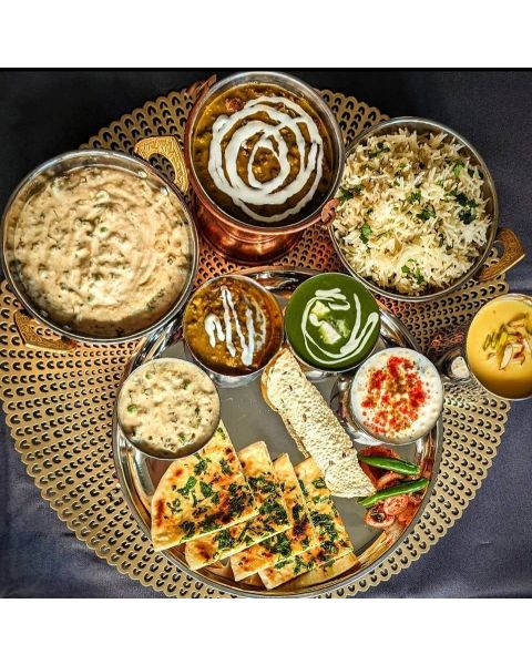 CUISINE INDIENNE : LE THALI VÉGÉTARIEN